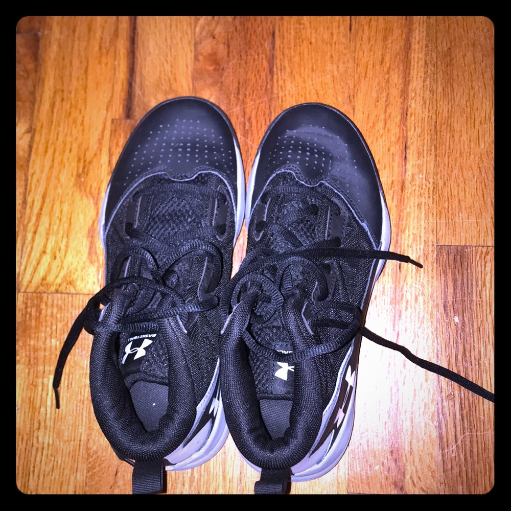 High top tennis shoes